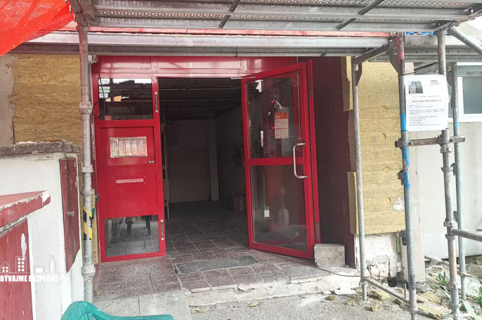 V��ina �ud� na Slovensku b�va v bytov�ch domoch