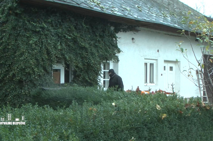 Policajti ukon�ili Marekovu s�riu kr�de��